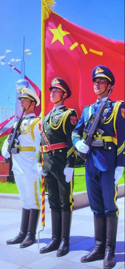 阅兵合集封面图