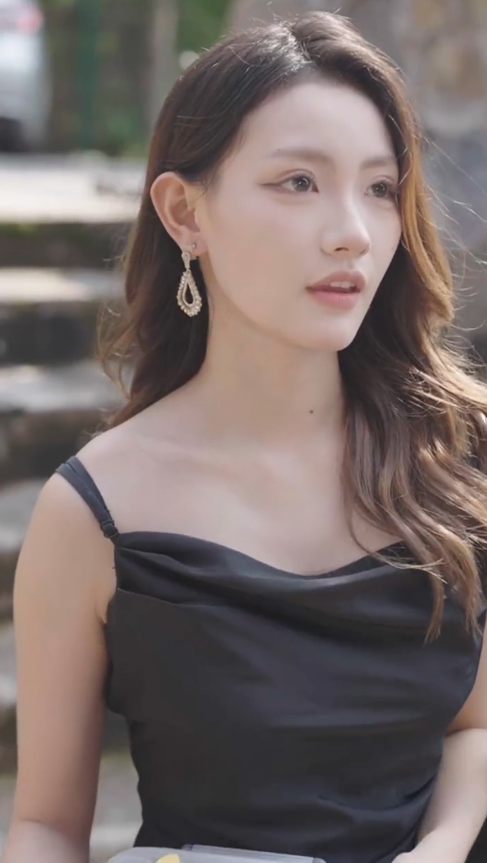 万界收租，女帝也得上供封面图